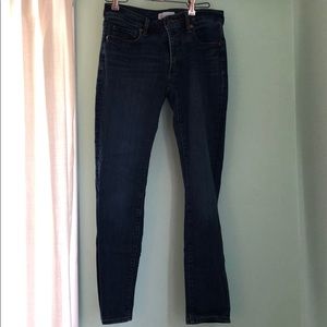 LOFT Curvy Skinny jeans. 26/2